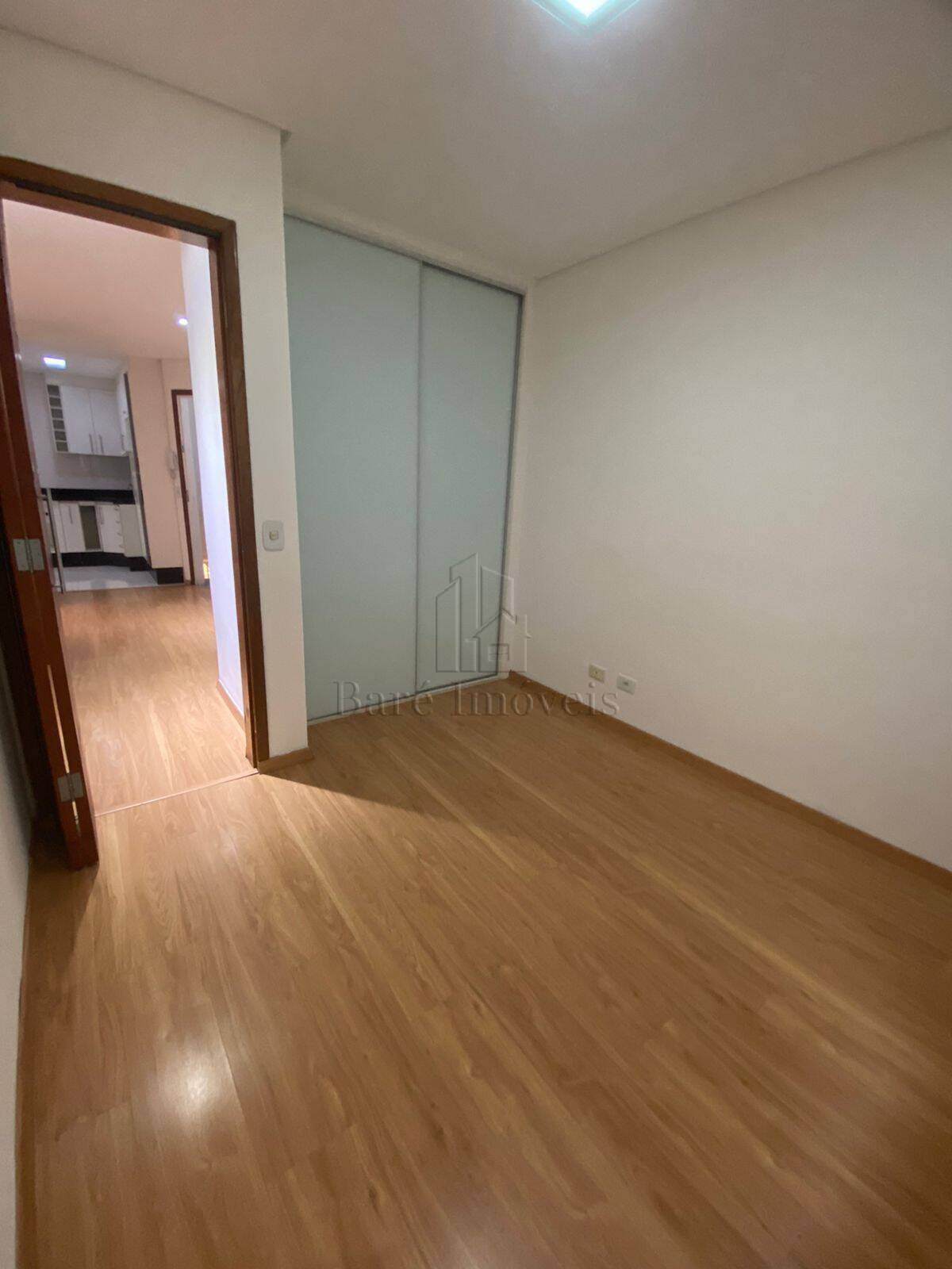 Apartamento à venda com 2 quartos, 39m² - Foto 3