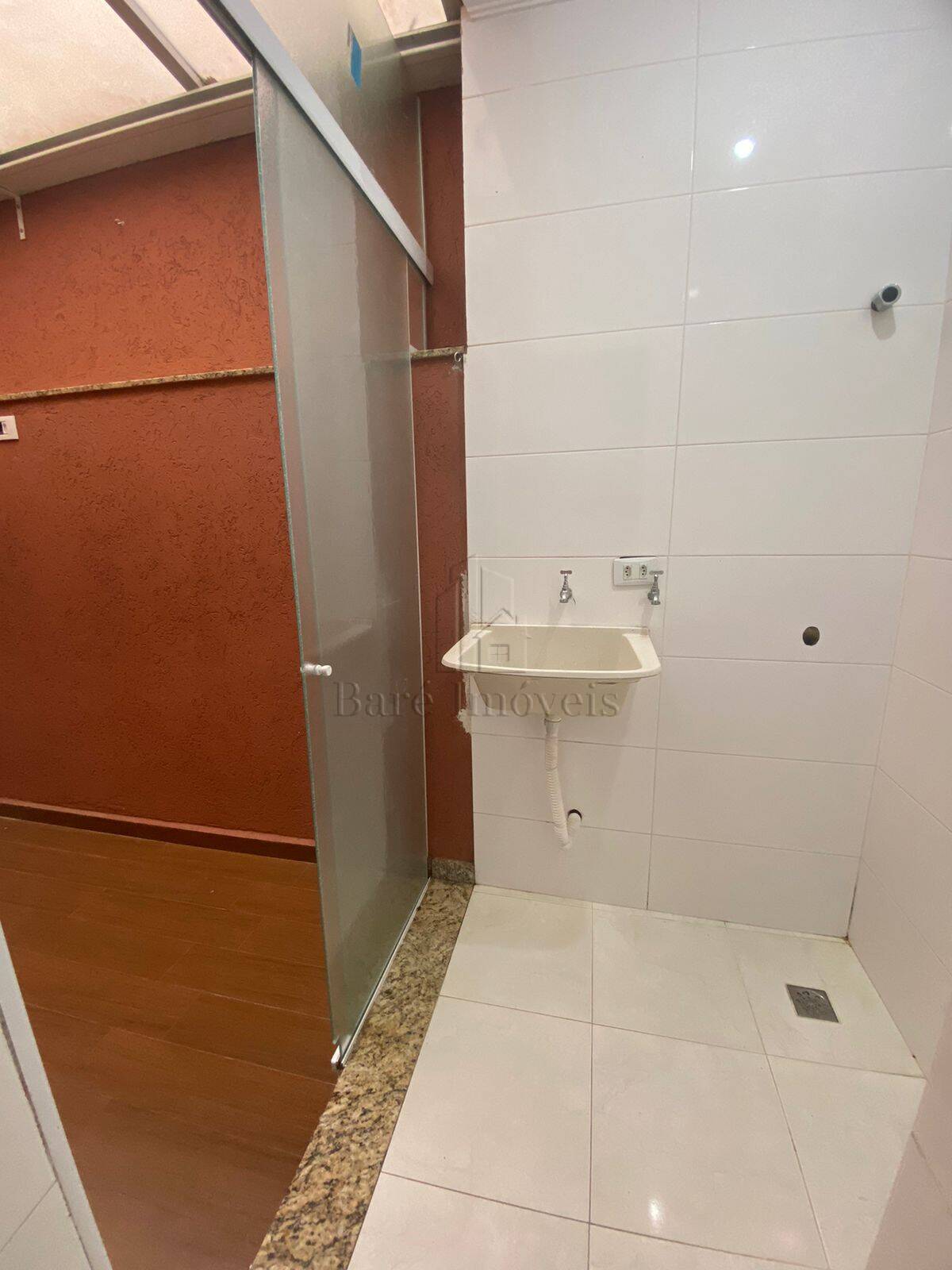 Apartamento à venda com 2 quartos, 39m² - Foto 13