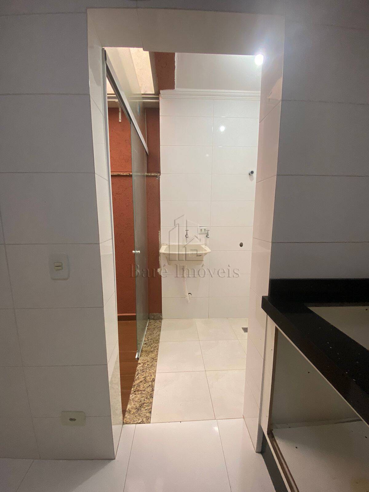 Apartamento à venda com 2 quartos, 39m² - Foto 14