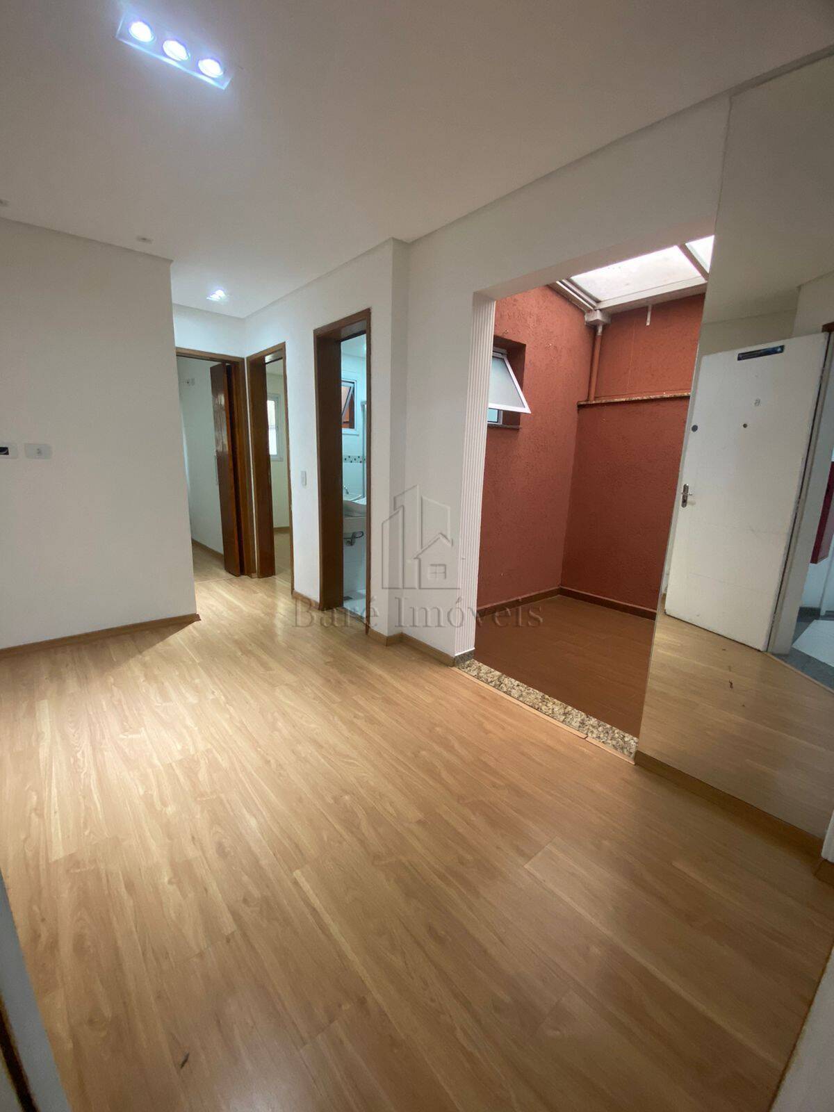 Apartamento à venda com 2 quartos, 39m² - Foto 23