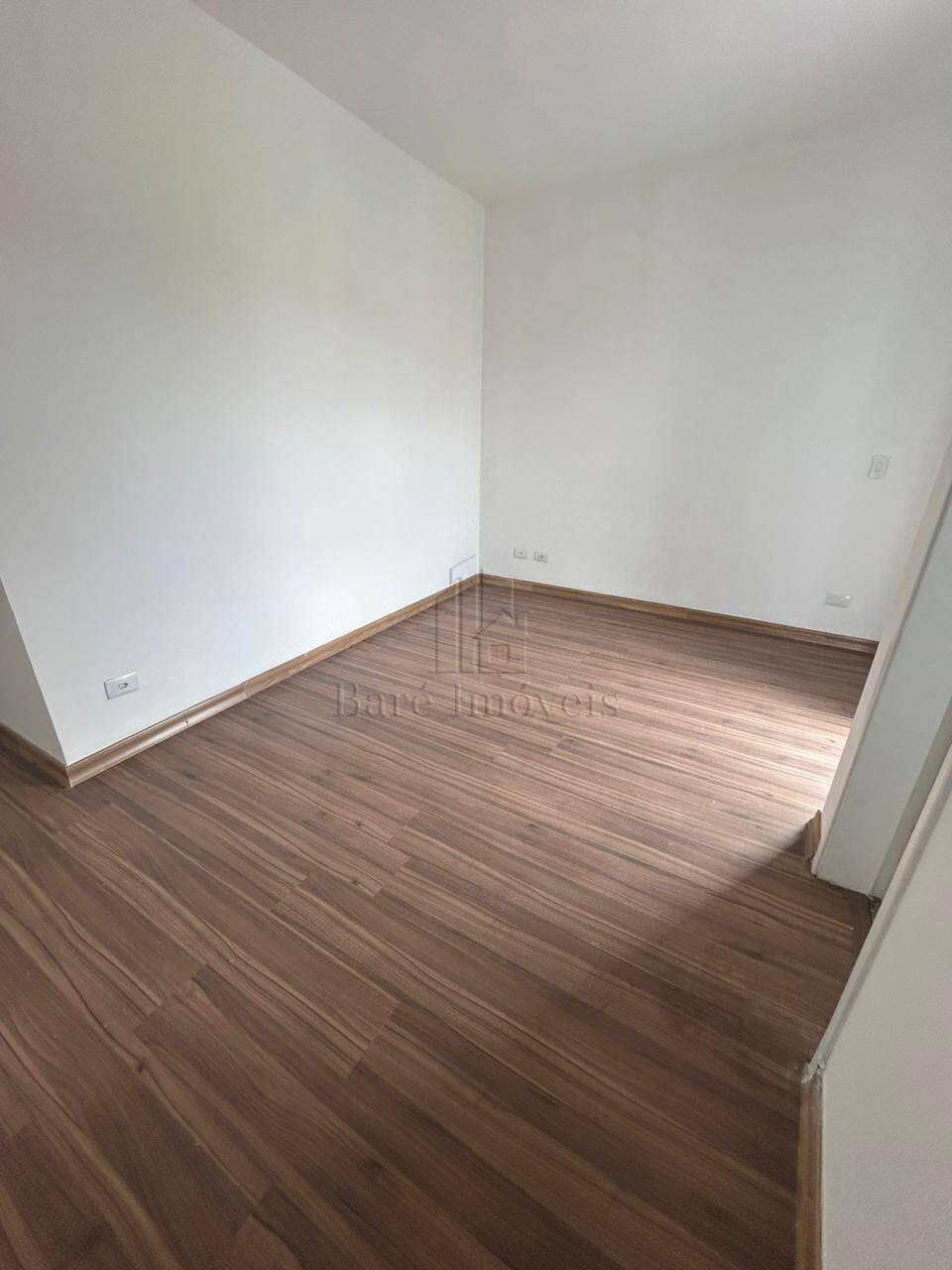 Apartamento à venda com 2 quartos, 56m² - Foto 2