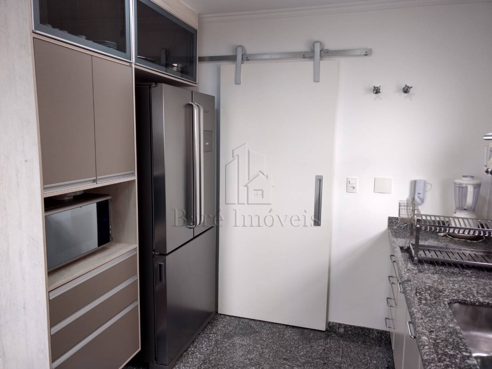 Apartamento à venda com 3 quartos, 187m² - Foto 11