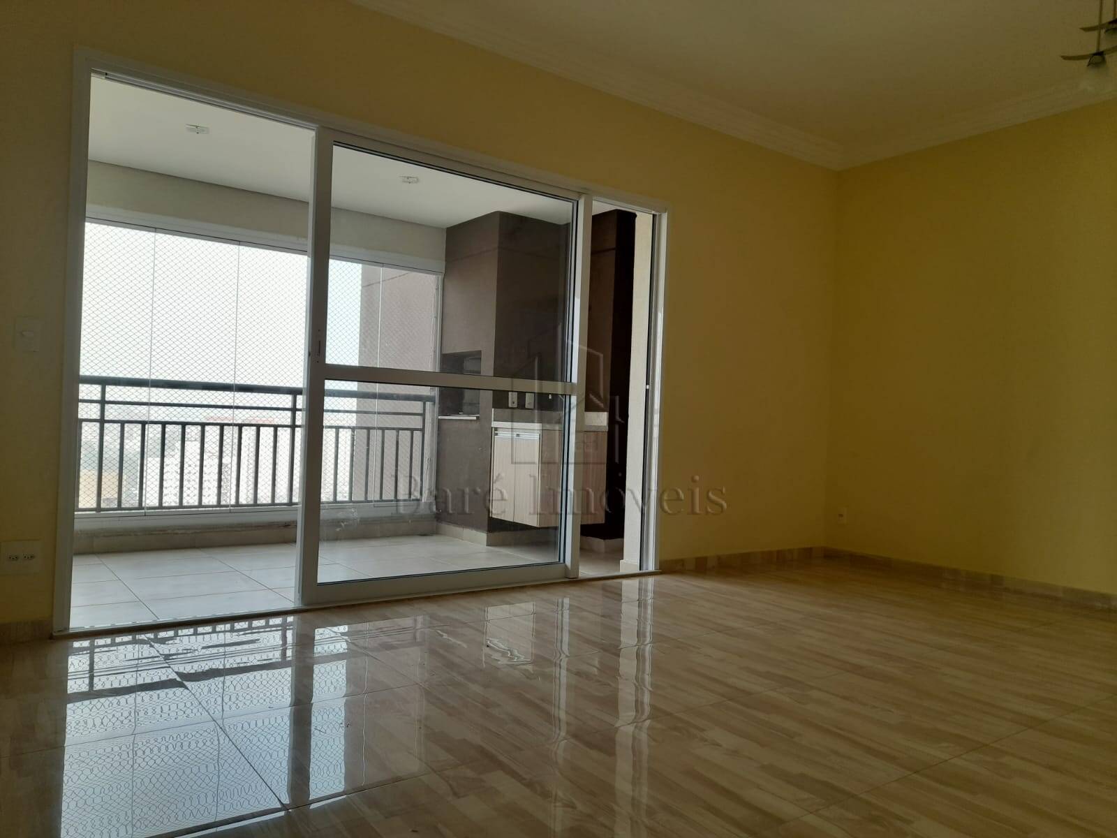 Apartamento para alugar com 3 quartos, 116m² - Foto 1