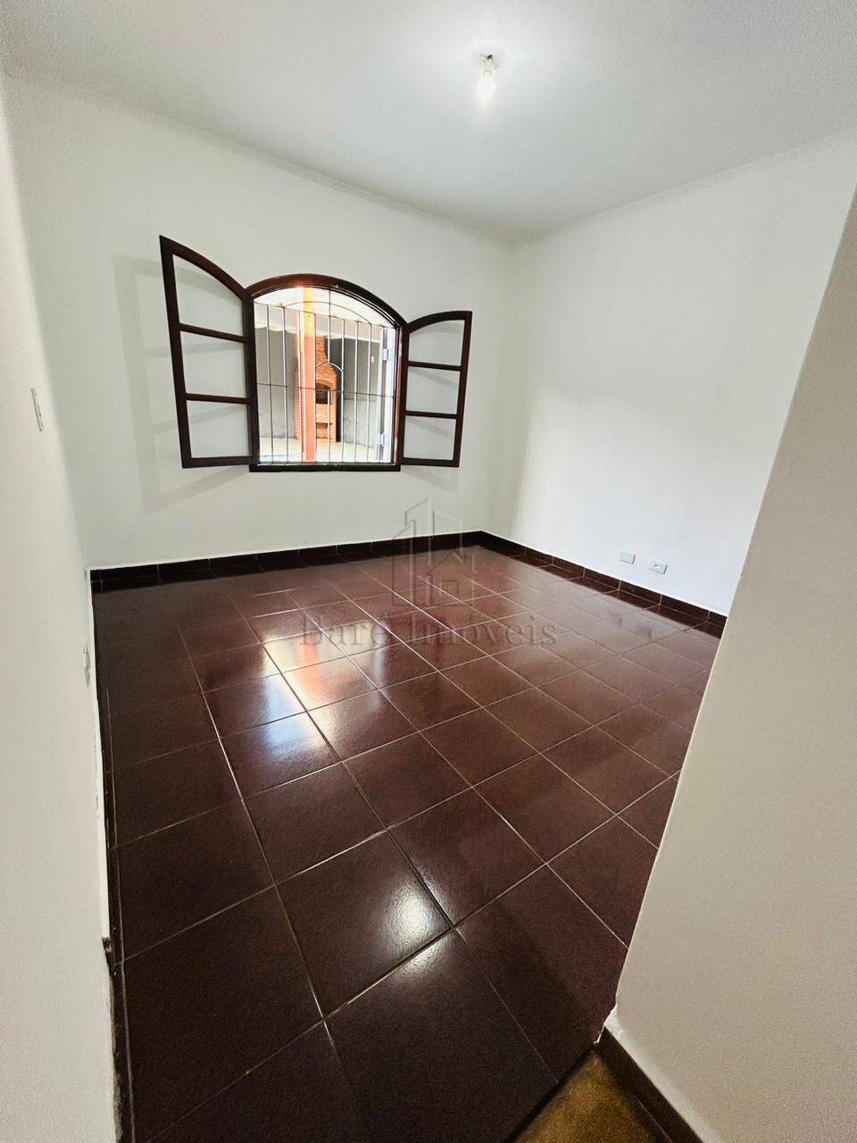 Casa para alugar com 3 quartos, 185m² - Foto 15