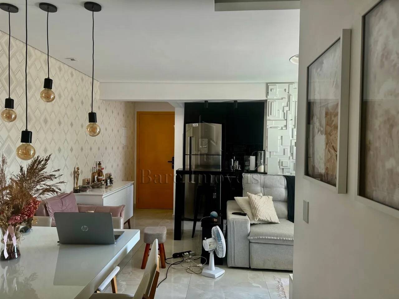 Apartamento à venda com 2 quartos, 60m² - Foto 2