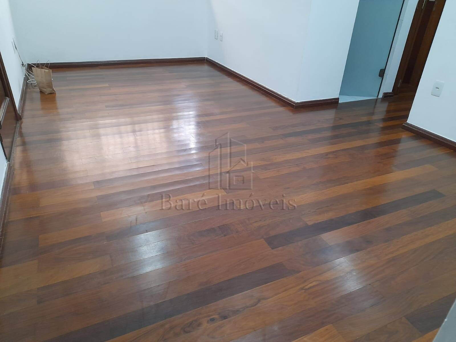 Apartamento à venda com 2 quartos, 55m² - Foto 2