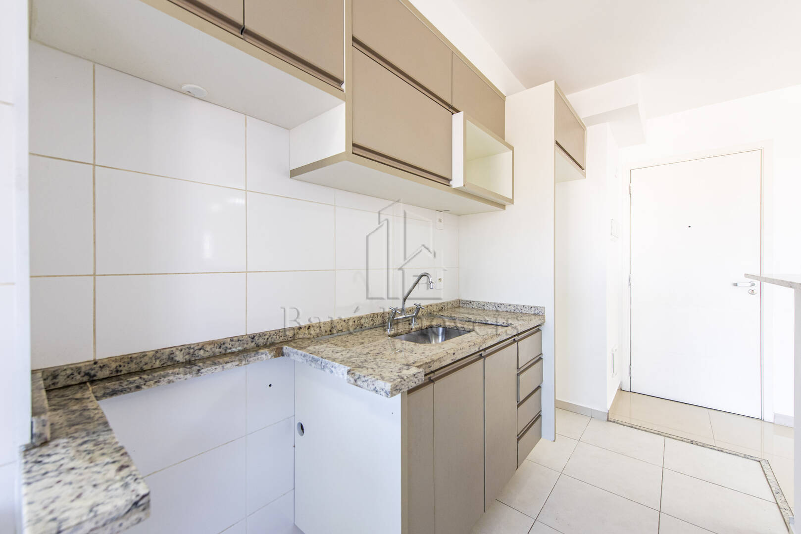 Apartamento para alugar com 3 quartos, 75m² - Foto 7