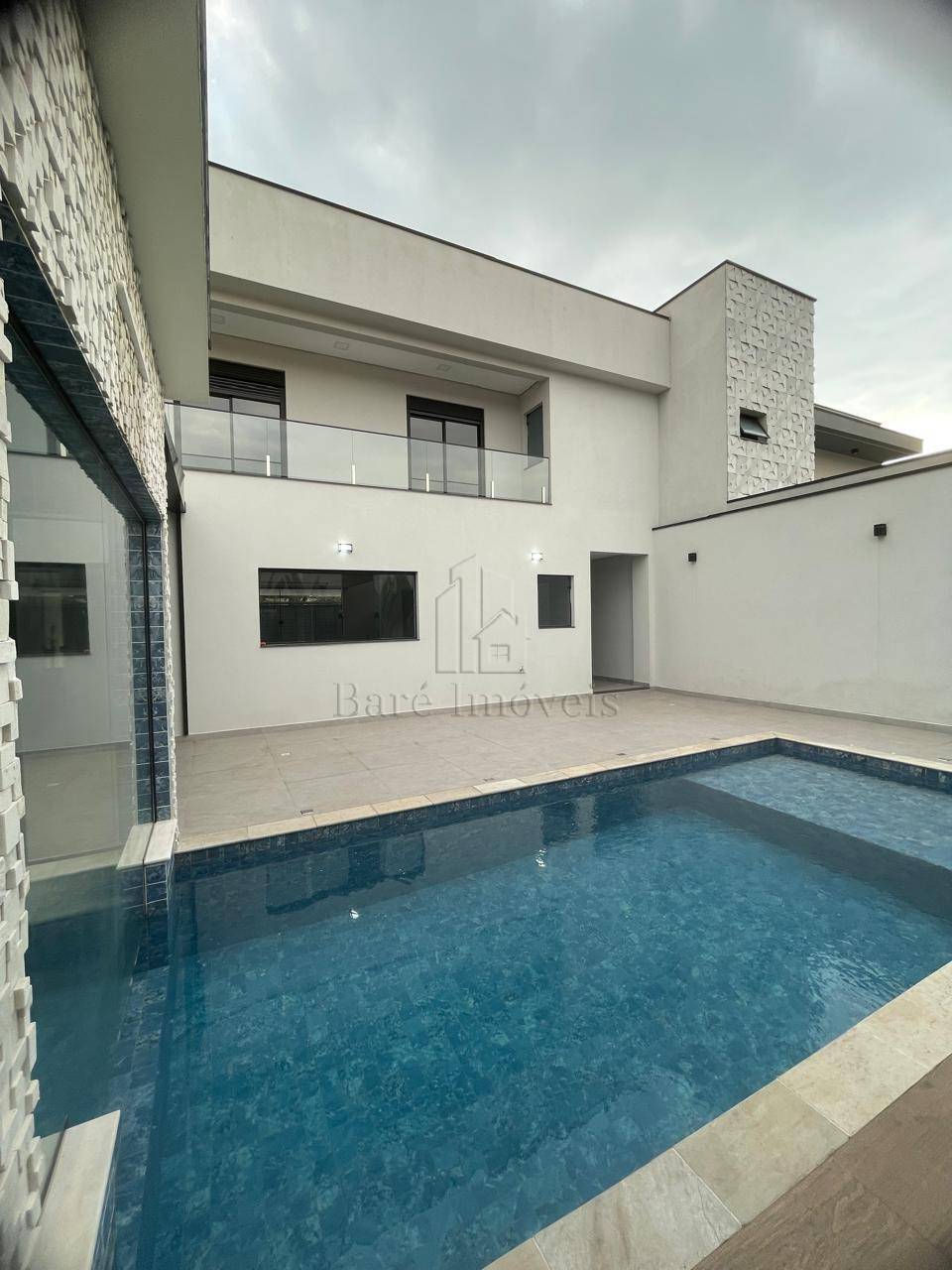 Sobrado à venda com 4 quartos, 360m² - Foto 2