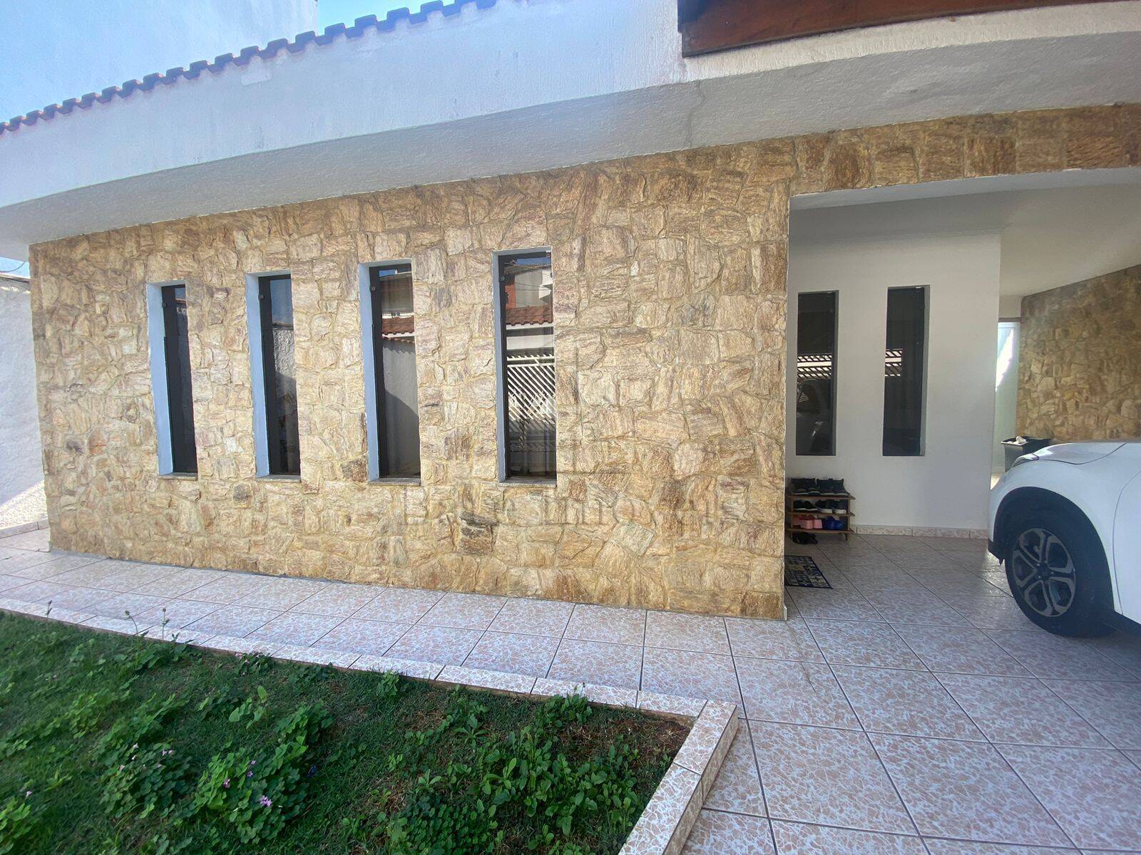 Casa à venda e aluguel com 5 quartos, 360m² - Foto 21