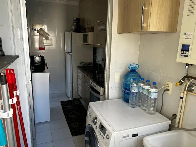 Apartamento à venda com 3 quartos, 60m² - Foto 2