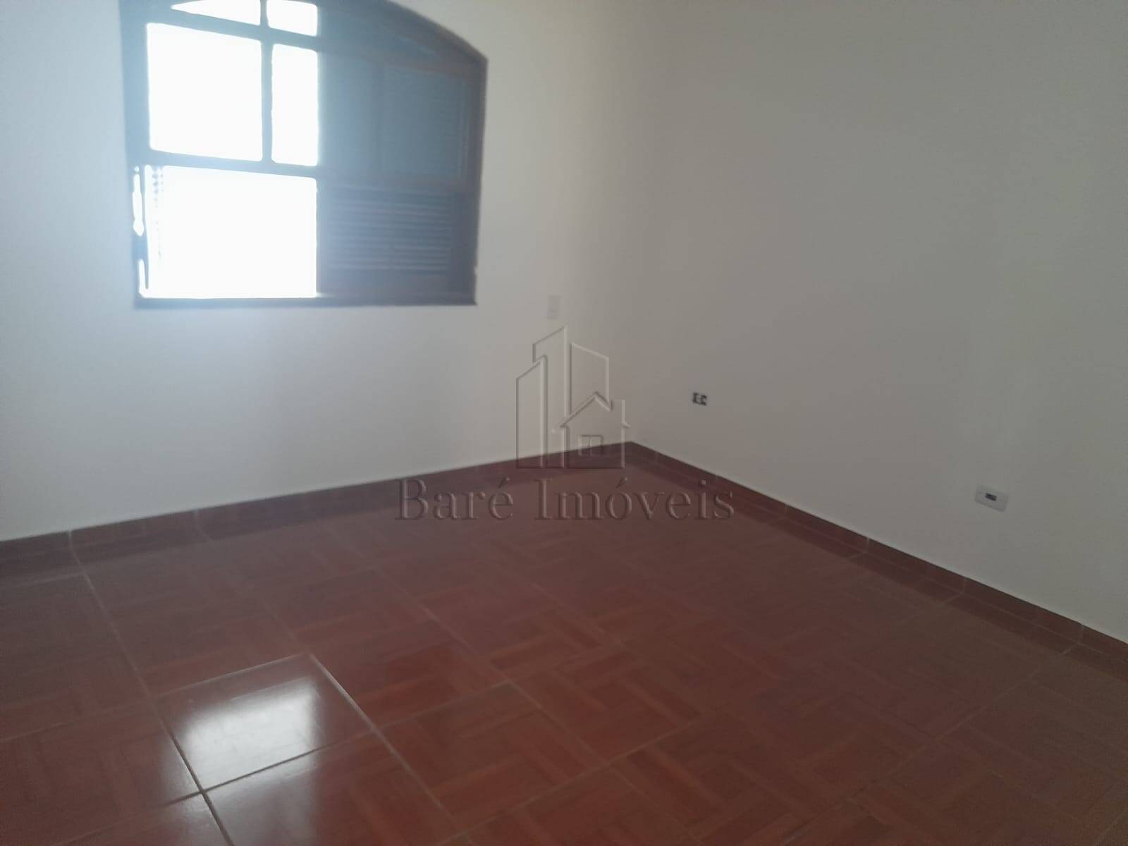 Casa para alugar com 2 quartos, 90m² - Foto 6