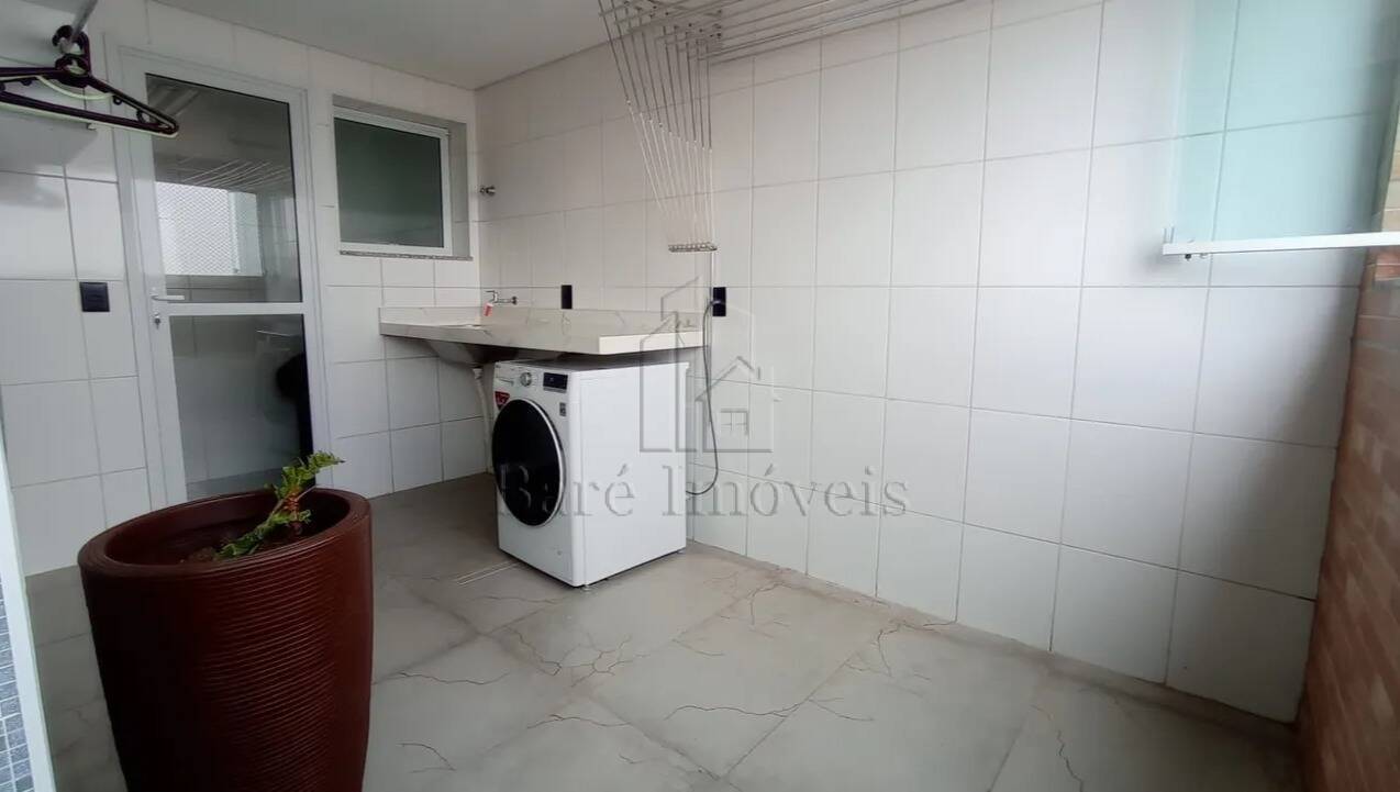 Apartamento à venda com 3 quartos, 158m² - Foto 17