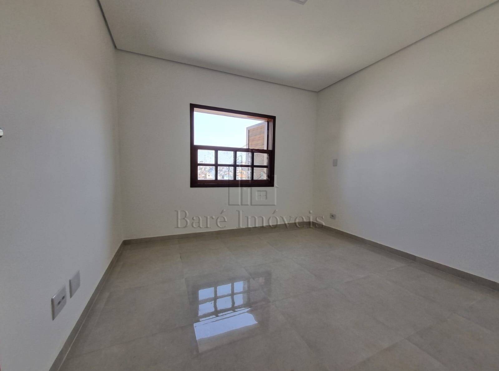 Casa à venda com 3 quartos, 62m² - Foto 7