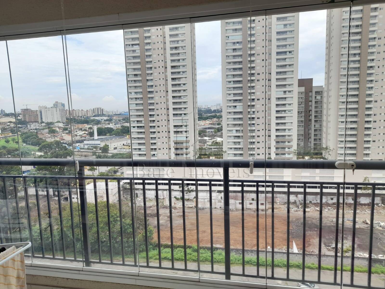 Apartamento à venda com 3 quartos, 106m² - Foto 4