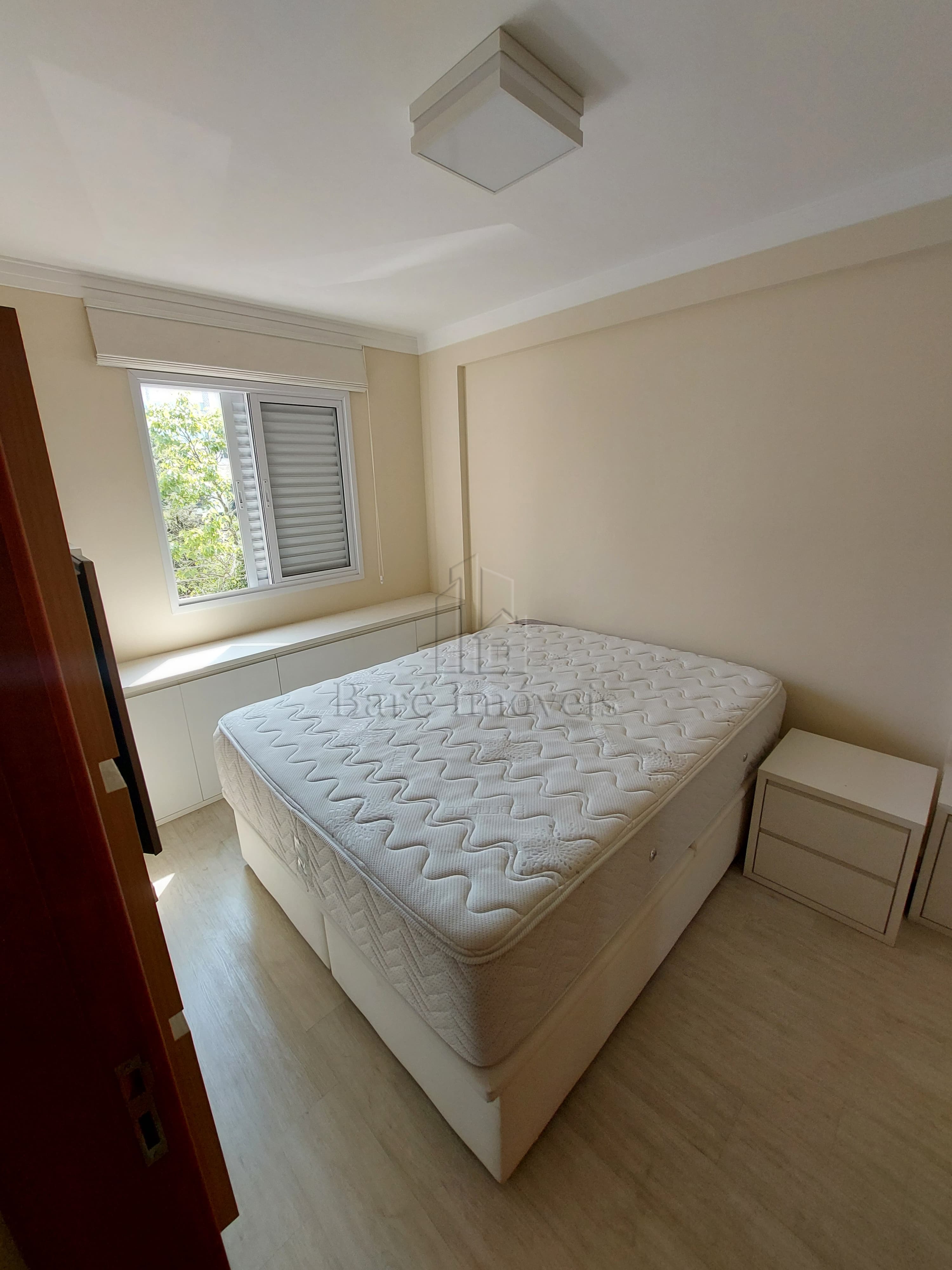 Apartamento à venda com 2 quartos, 64m² - Foto 17