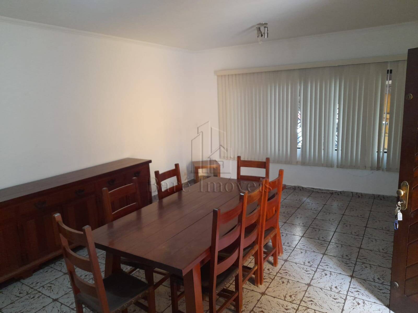 Sobrado à venda com 3 quartos, 200m² - Foto 2