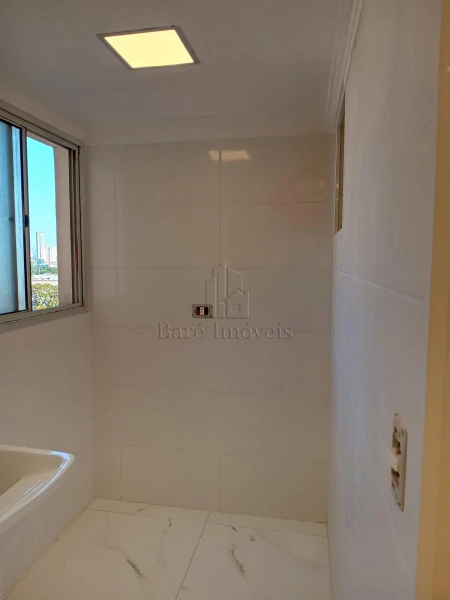 Apartamento à venda com 2 quartos, 62m² - Foto 30