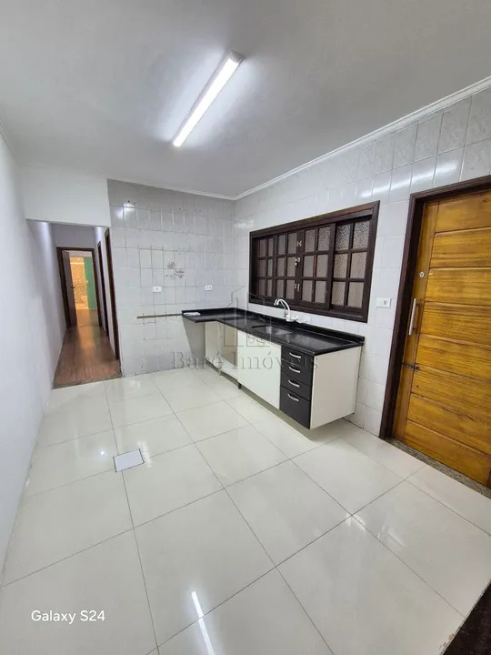 Casa à venda com 2 quartos, 94m² - Foto 2