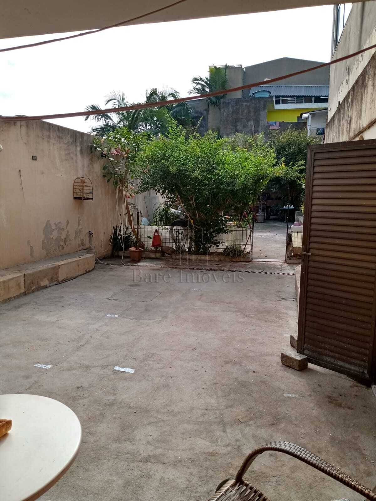 Casa à venda com 4 quartos, 430m² - Foto 2