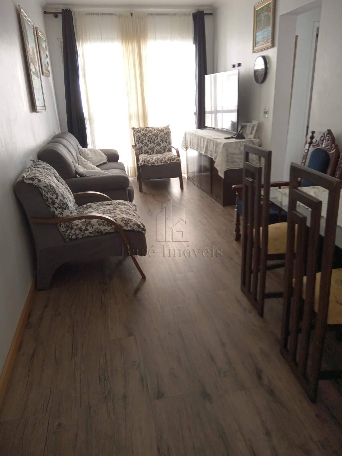 Apartamento à venda com 2 quartos, 65m² - Foto 1