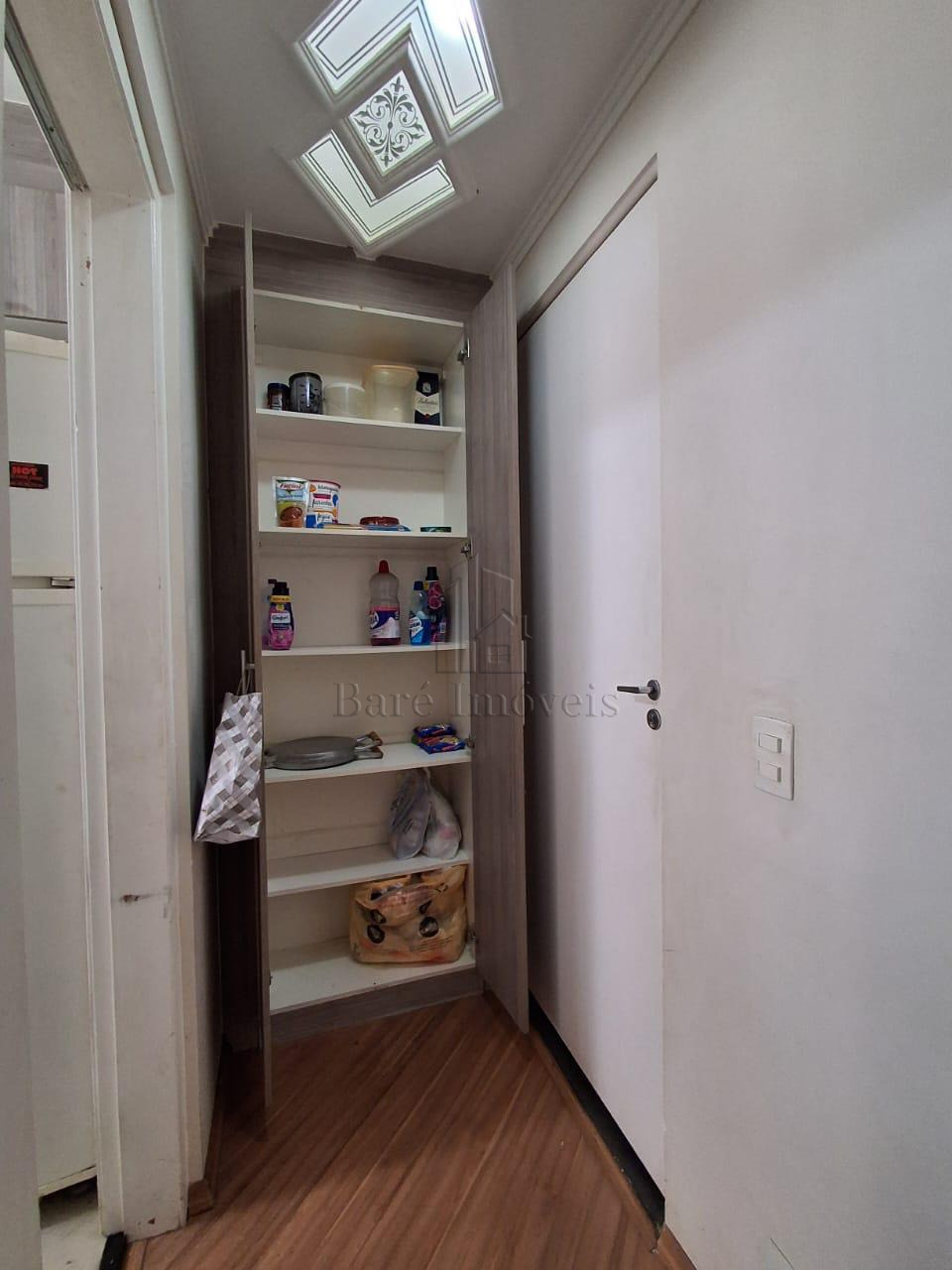 Apartamento à venda com 2 quartos, 50m² - Foto 2