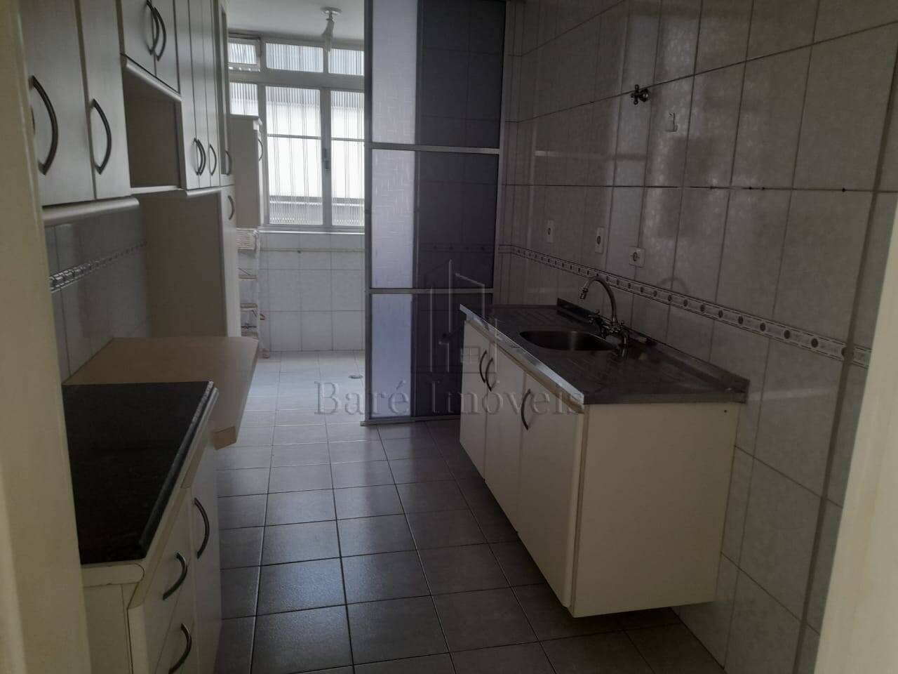 Apartamento para alugar com 2 quartos, 70m² - Foto 11