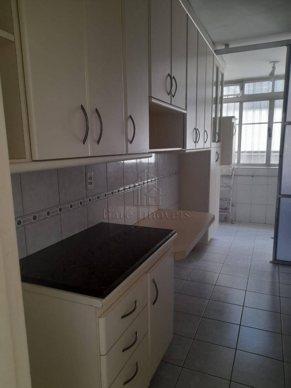 Apartamento para alugar com 2 quartos, 70m² - Foto 9