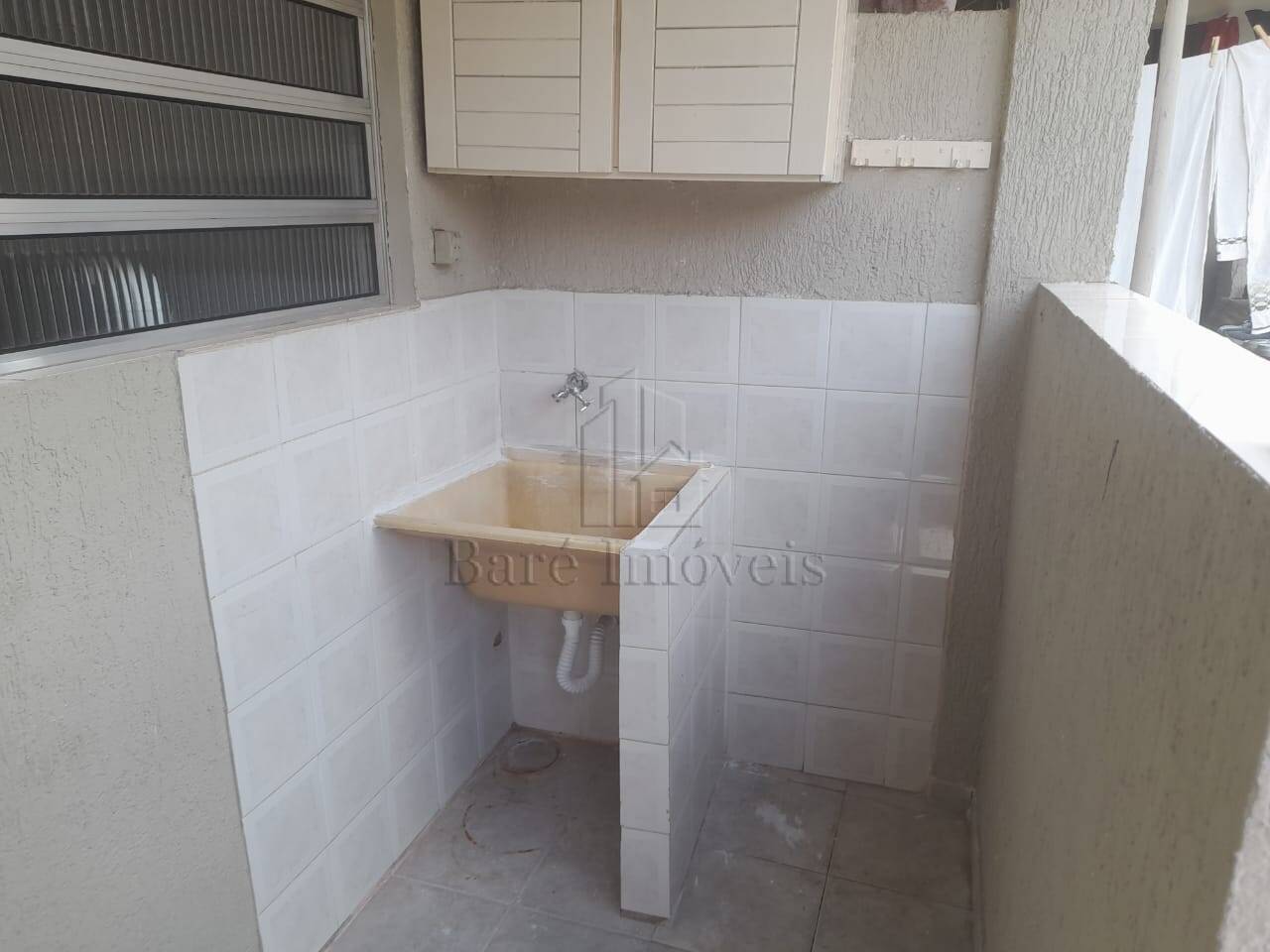 Casa para alugar com 1 quarto, 60m² - Foto 2