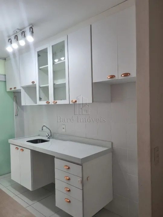 Apartamento para alugar com 2 quartos, 55m² - Foto 9