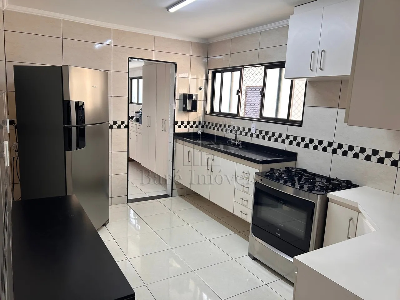 Apartamento à venda com 3 quartos, 94m² - Foto 19