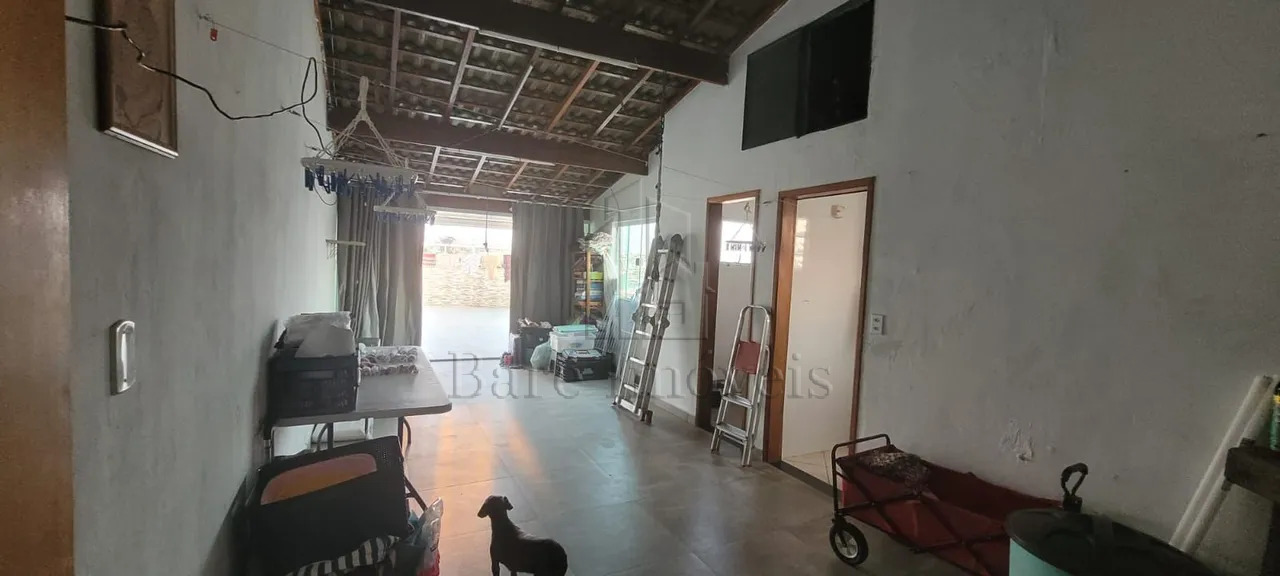 Apartamento à venda com 4 quartos, 230m² - Foto 1