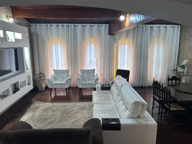 Casa à venda com 3 quartos, 225m² - Foto 16