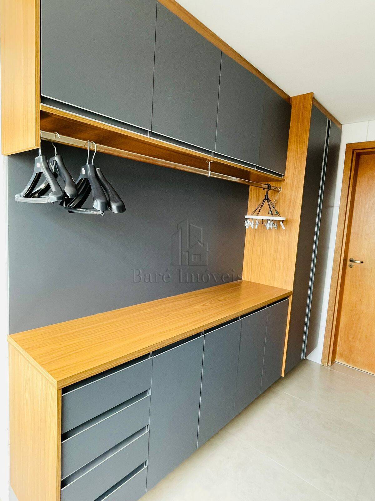 Apartamento à venda com 3 quartos, 158m² - Foto 6