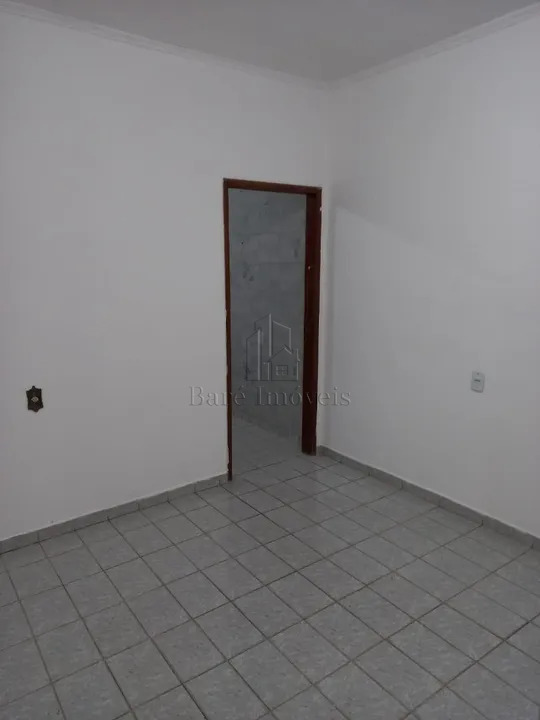 Sobrado à venda com 4 quartos, 190m² - Foto 2