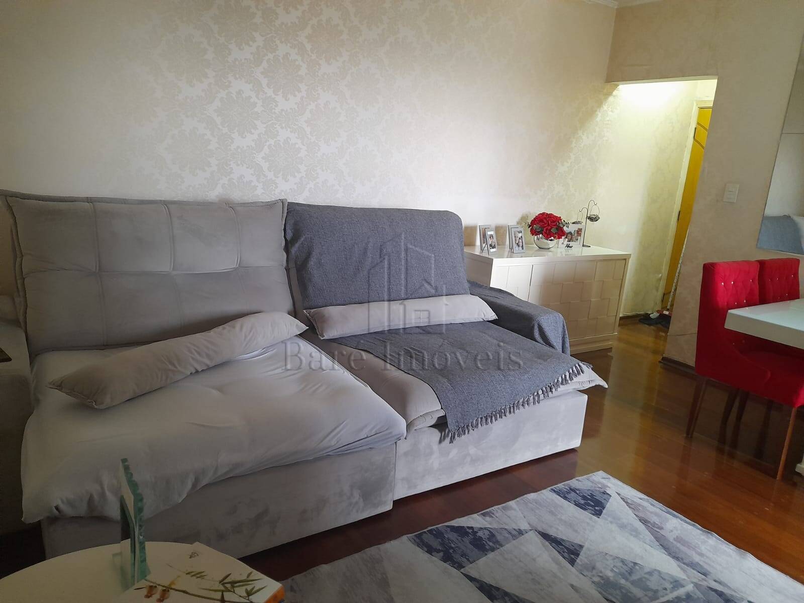 Apartamento à venda com 3 quartos, 110m² - Foto 2