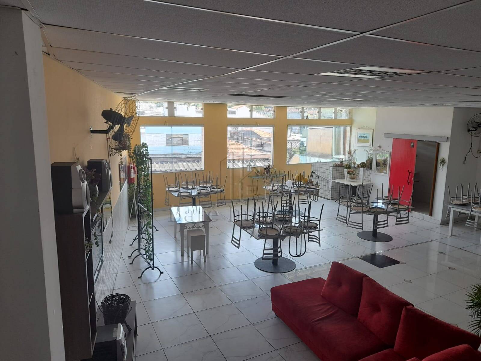 Prédio Inteiro para alugar, 240m² - Foto 12