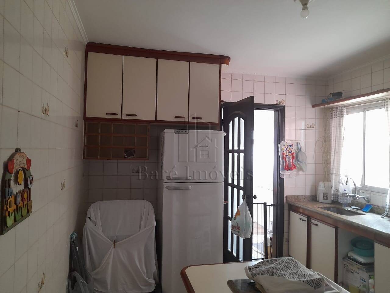 Apartamento à venda com 2 quartos, 75m² - Foto 9