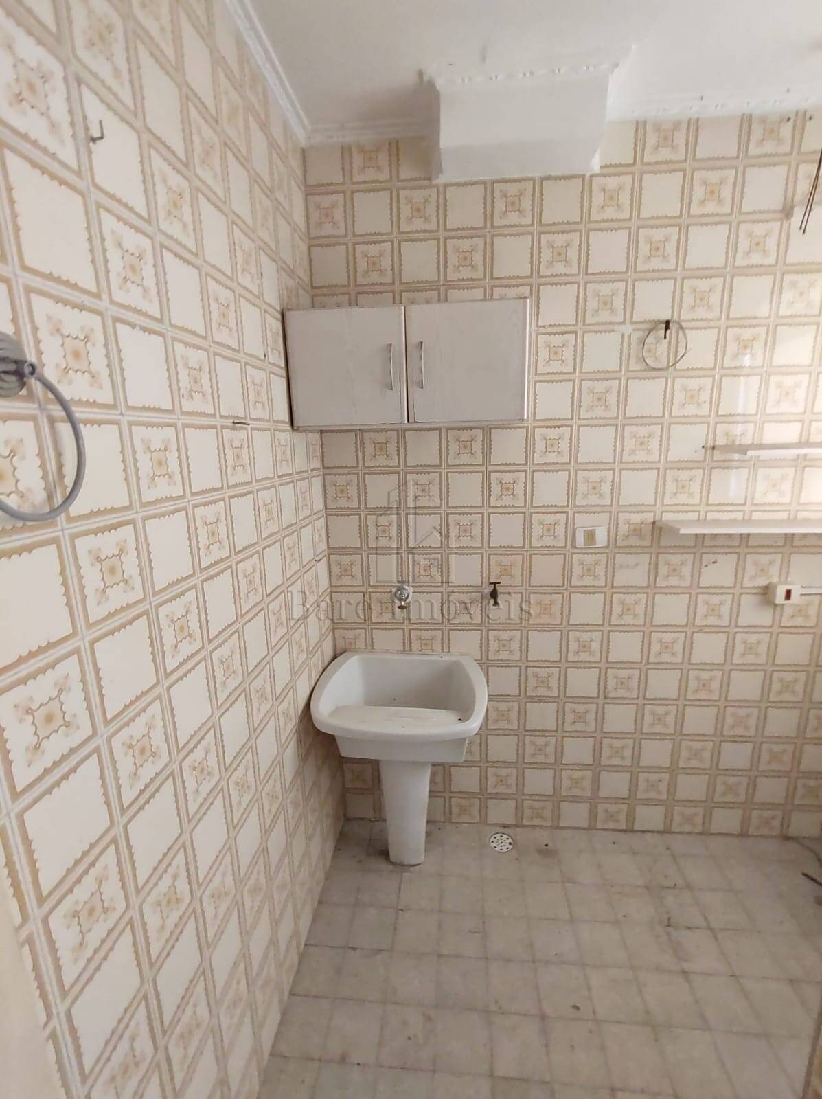 Apartamento à venda com 2 quartos, 70m² - Foto 3