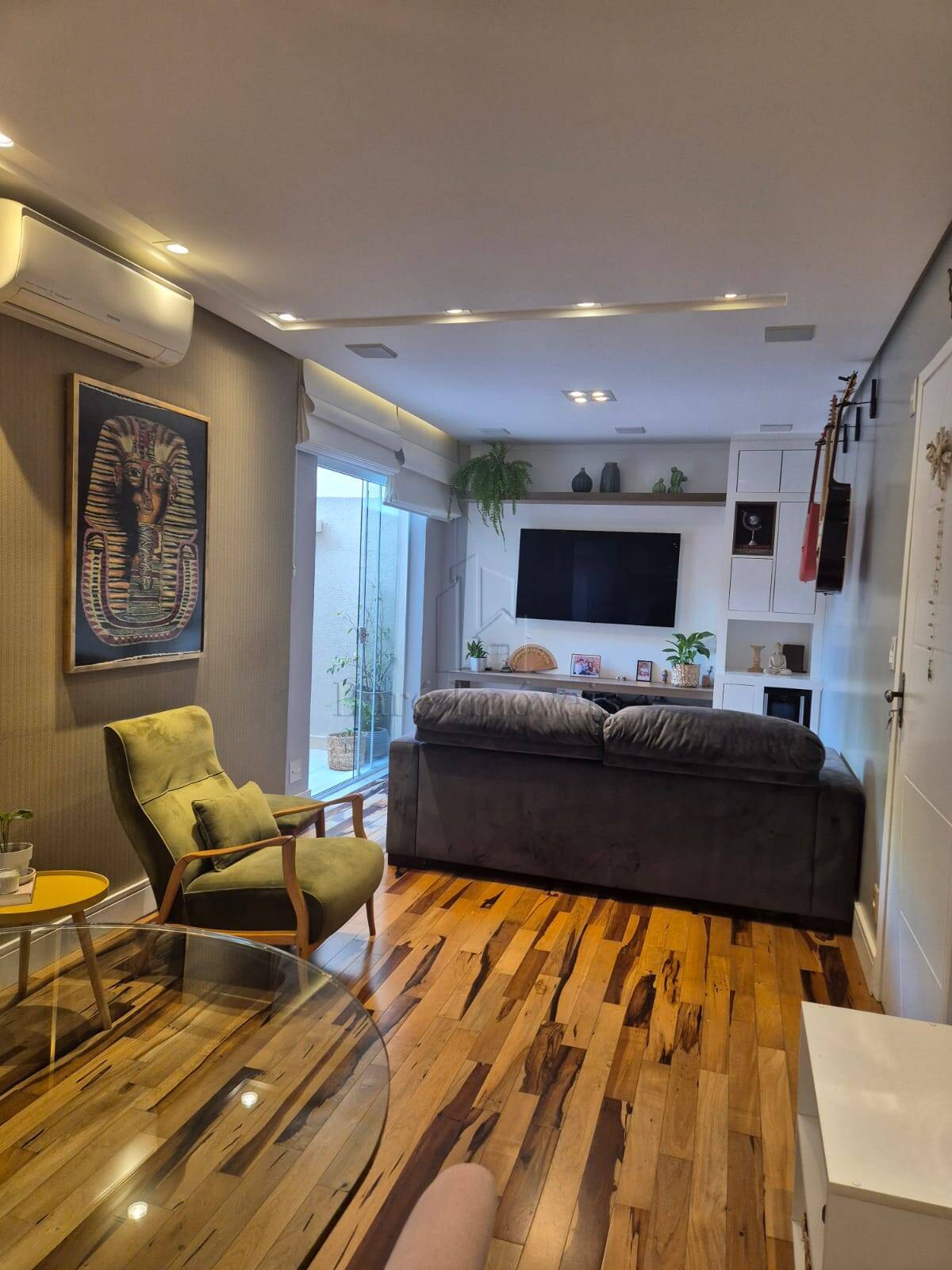 Apartamento à venda com 2 quartos, 79m² - Foto 1