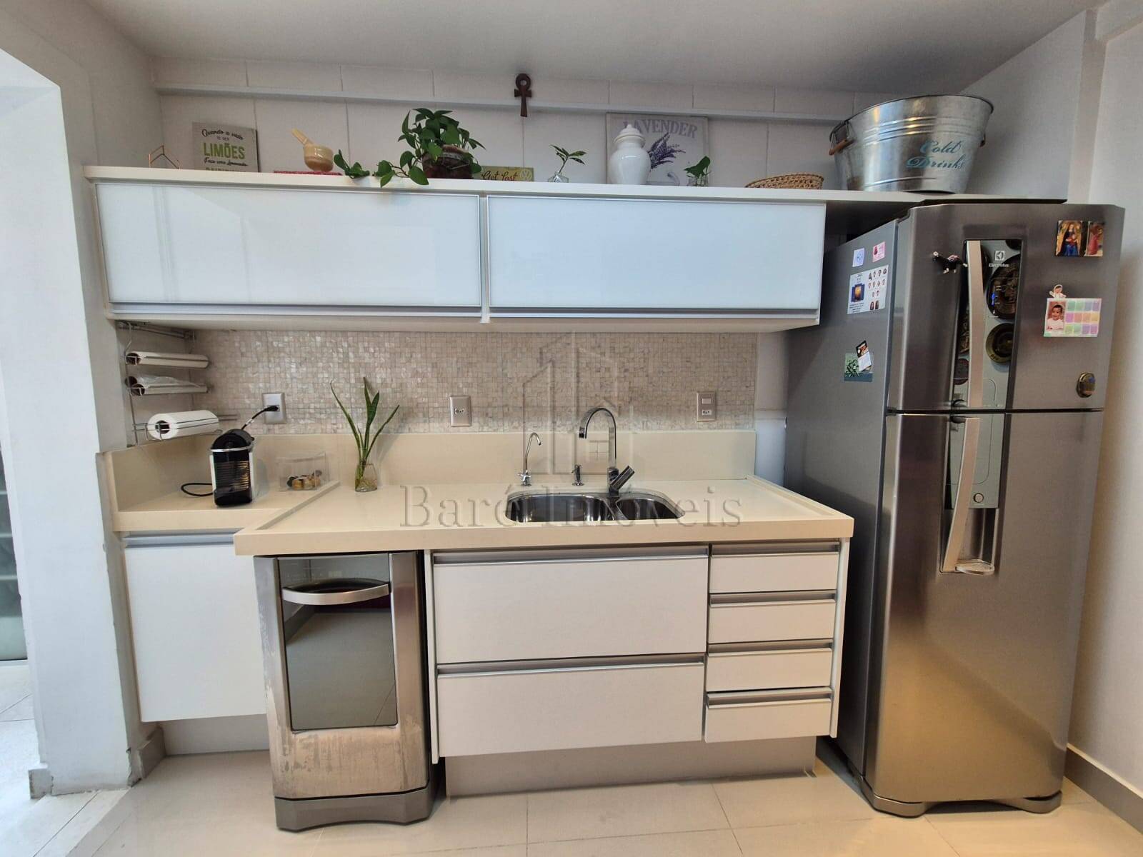 Apartamento à venda com 2 quartos, 79m² - Foto 30