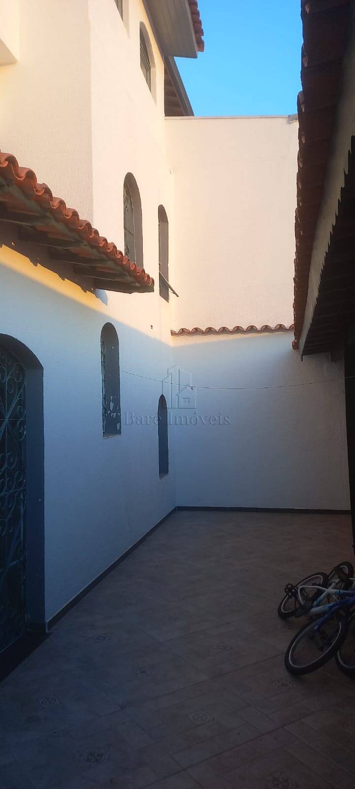 Sobrado à venda com 4 quartos, 300m² - Foto 3