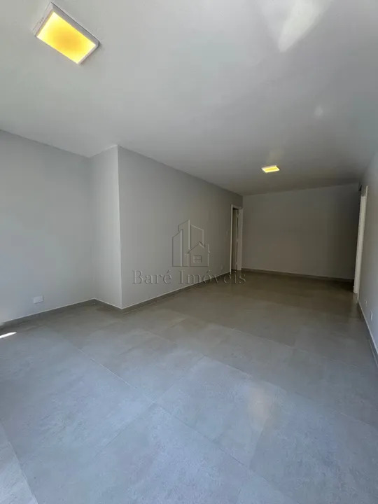 Apartamento à venda com 2 quartos, 88m² - Foto 1