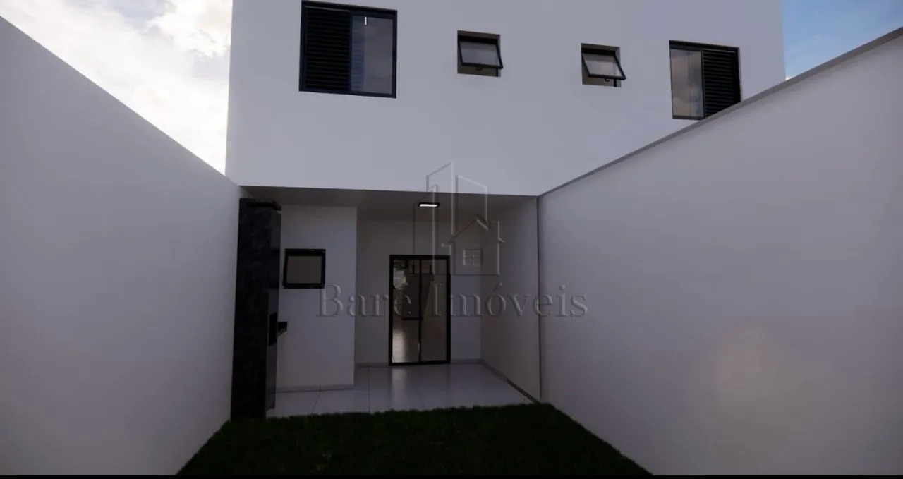 Sobrado à venda com 3 quartos, 150m² - Foto 1