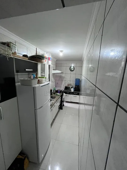 Apartamento à venda com 2 quartos, 44m² - Foto 2