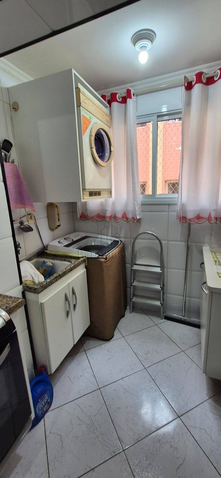 Apartamento à venda com 3 quartos, 87m² - Foto 4