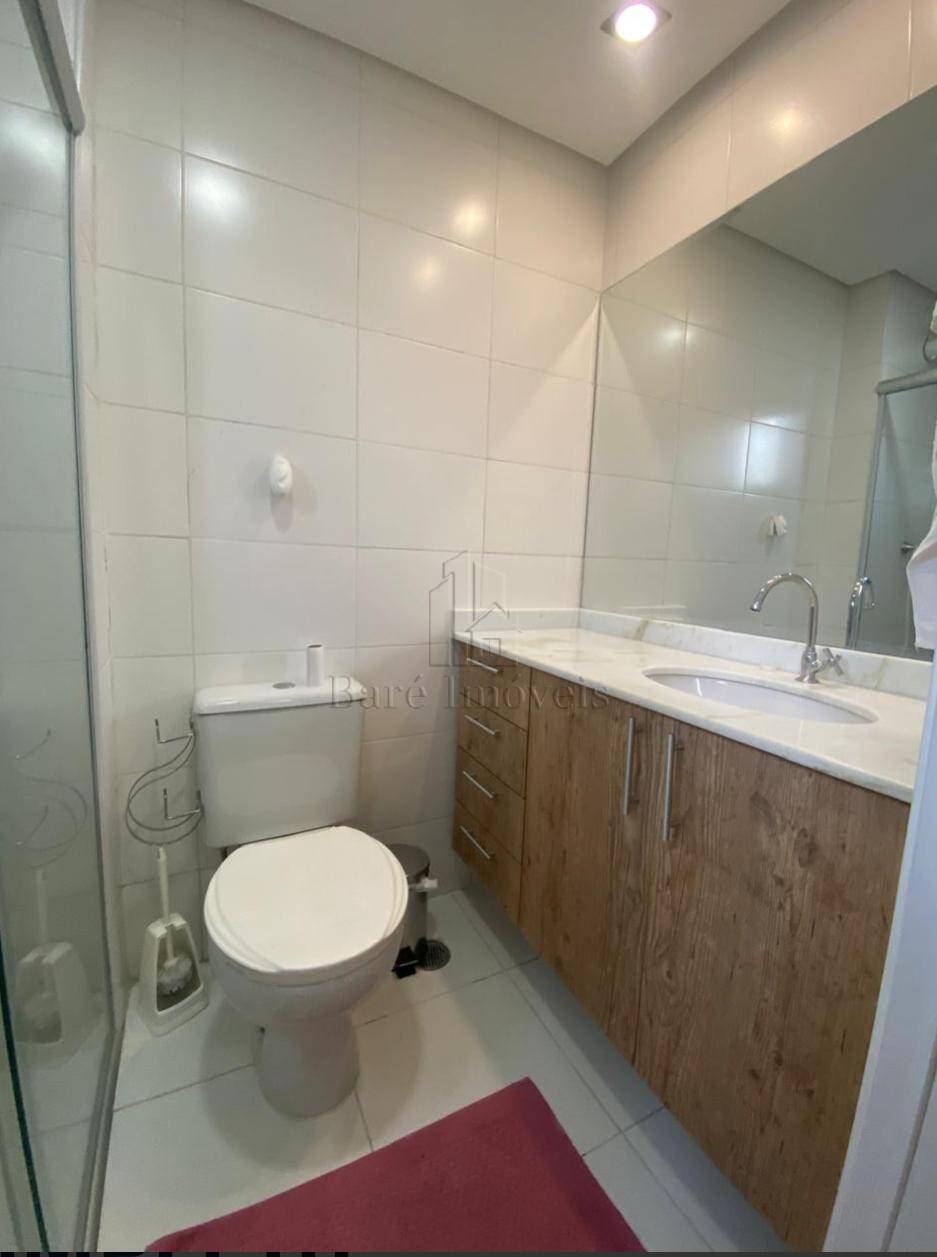 Apartamento à venda com 2 quartos, 68m² - Foto 19