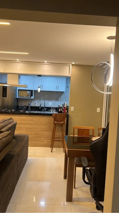 Apartamento à venda com 2 quartos, 64m² - Foto 1