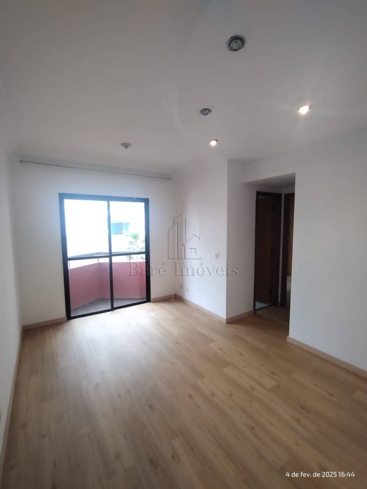 Apartamento à venda com 2 quartos, 102m² - Foto 1