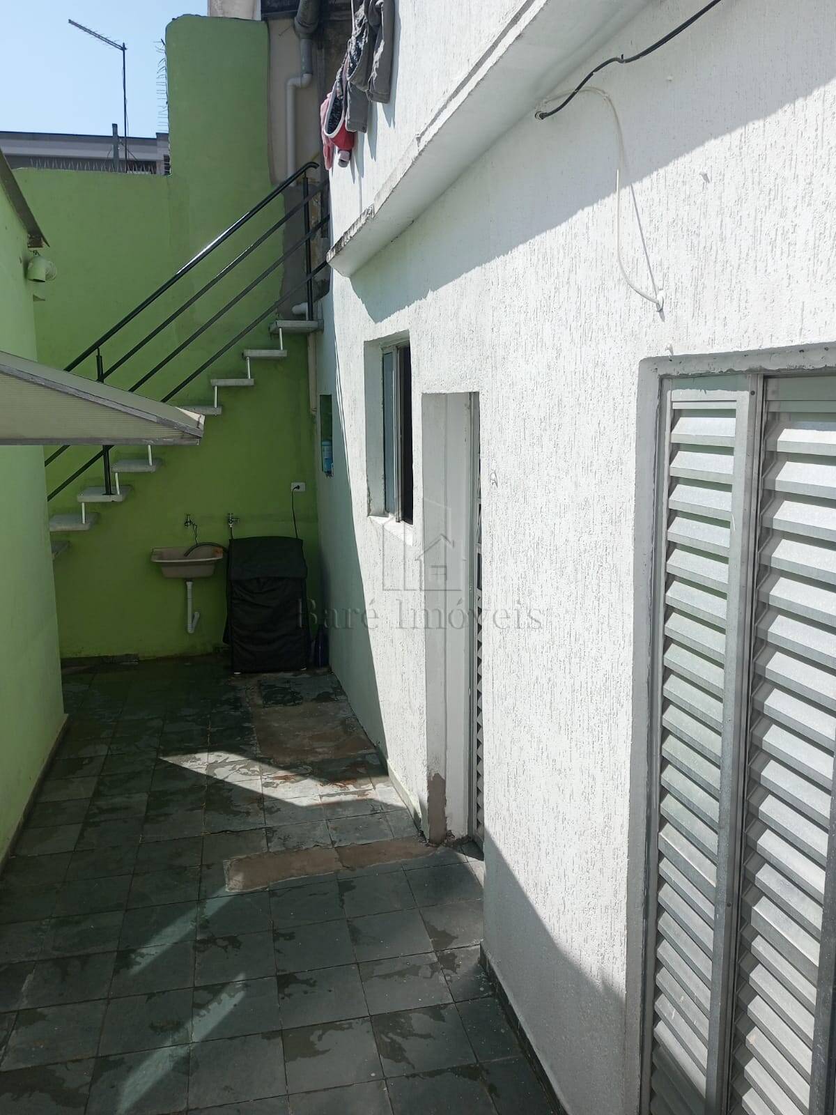 Sobrado à venda com 4 quartos, 120m² - Foto 1