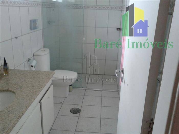 Sobrado à venda com 3 quartos, 250m² - Foto 2